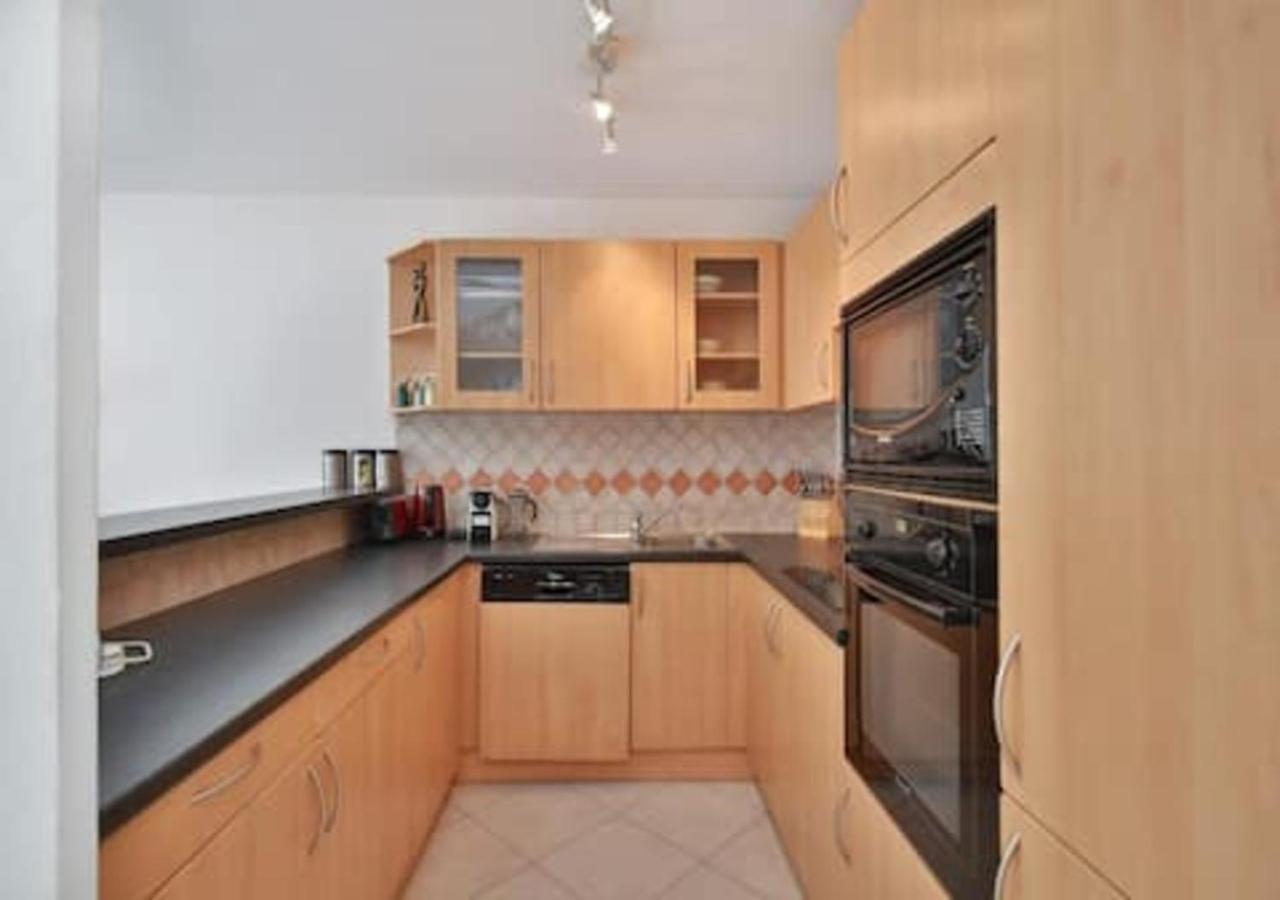Charming Two-Bedroom Apartment With Balcony And Garage By The Marina Antibes Dış mekan fotoğraf